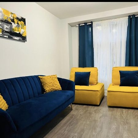 Fantastique 3 Chambres Modernes Au Coeur De La Ville مونتريال المظهر الخارجي الصورة